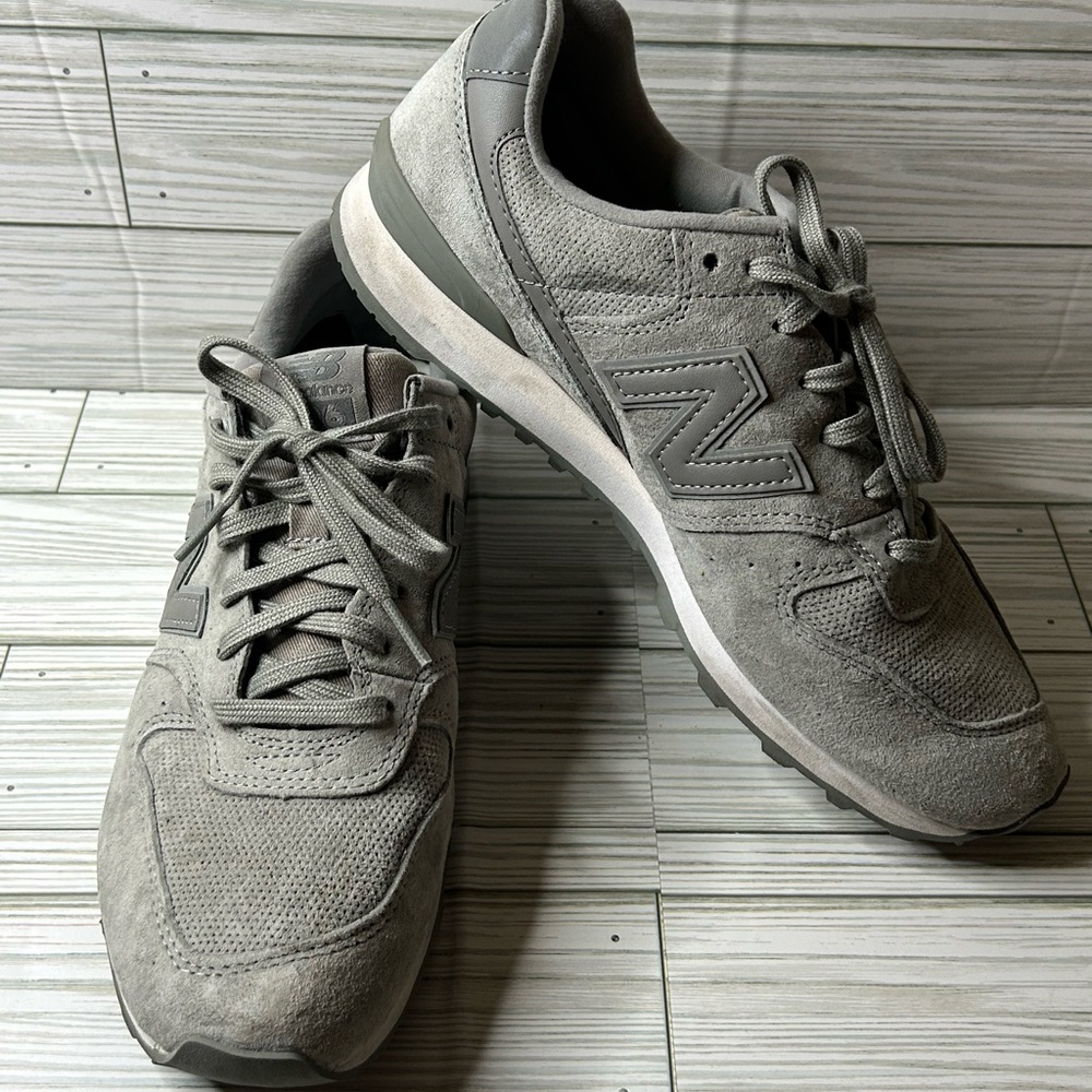 New Balance 696 Womens Gray Sneakers 8.5 Comfort Shoes Running‎ Durable